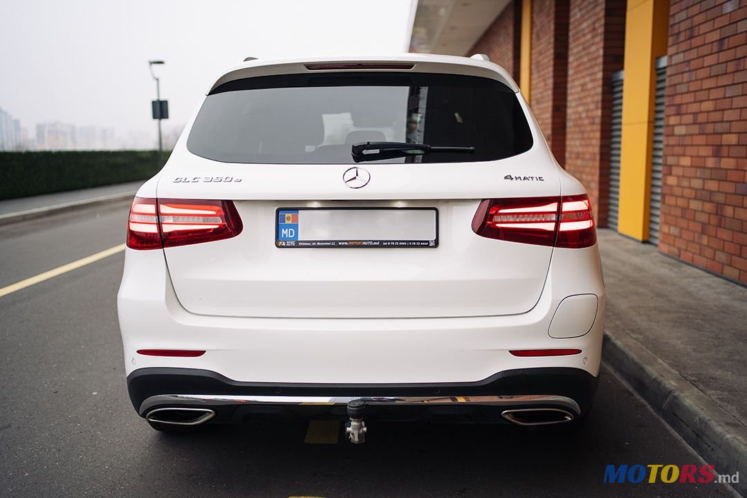 2018' Mercedes-Benz Glc photo #3