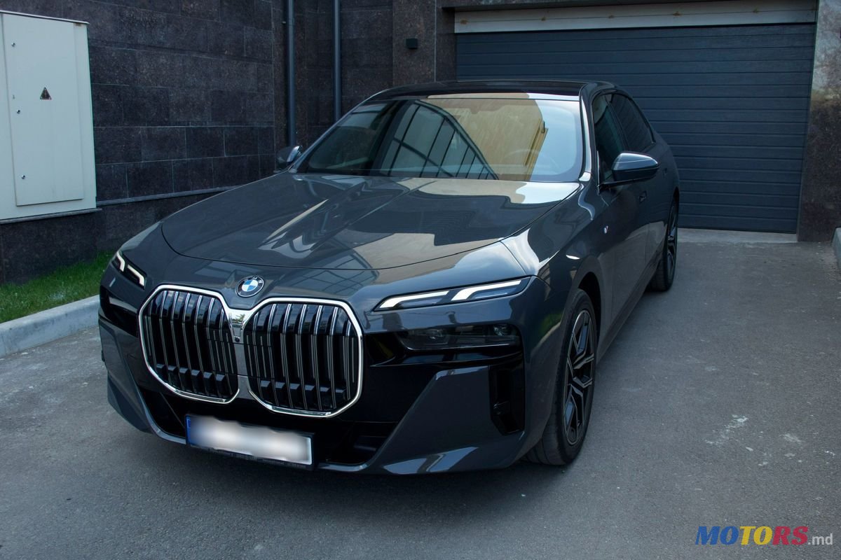 2024' BMW 7 Series photo #2