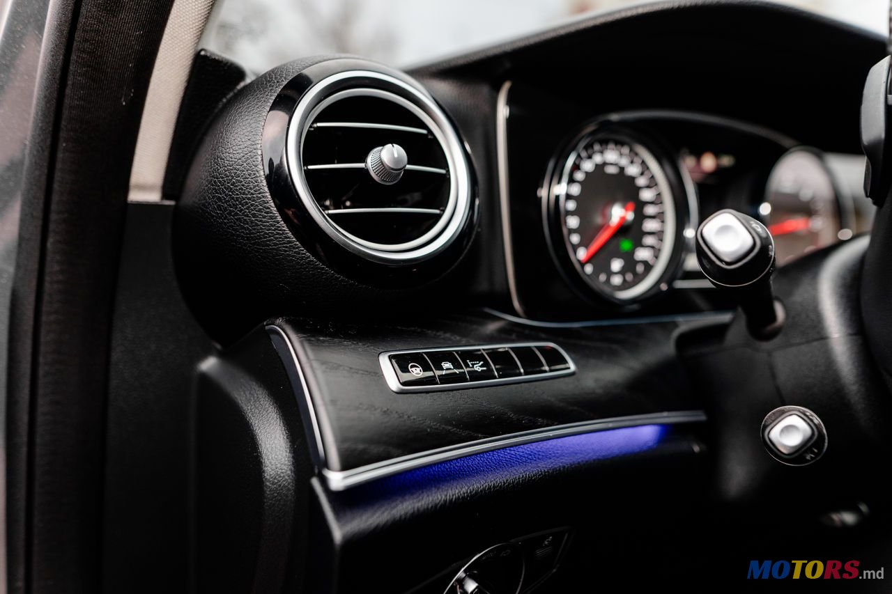 2017' Mercedes-Benz E Класс photo #6