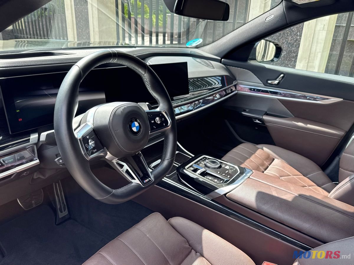 2024' BMW 7 Series photo #4