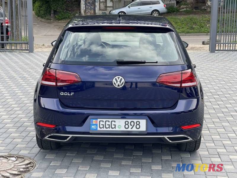 2018' Volkswagen Golf photo #6