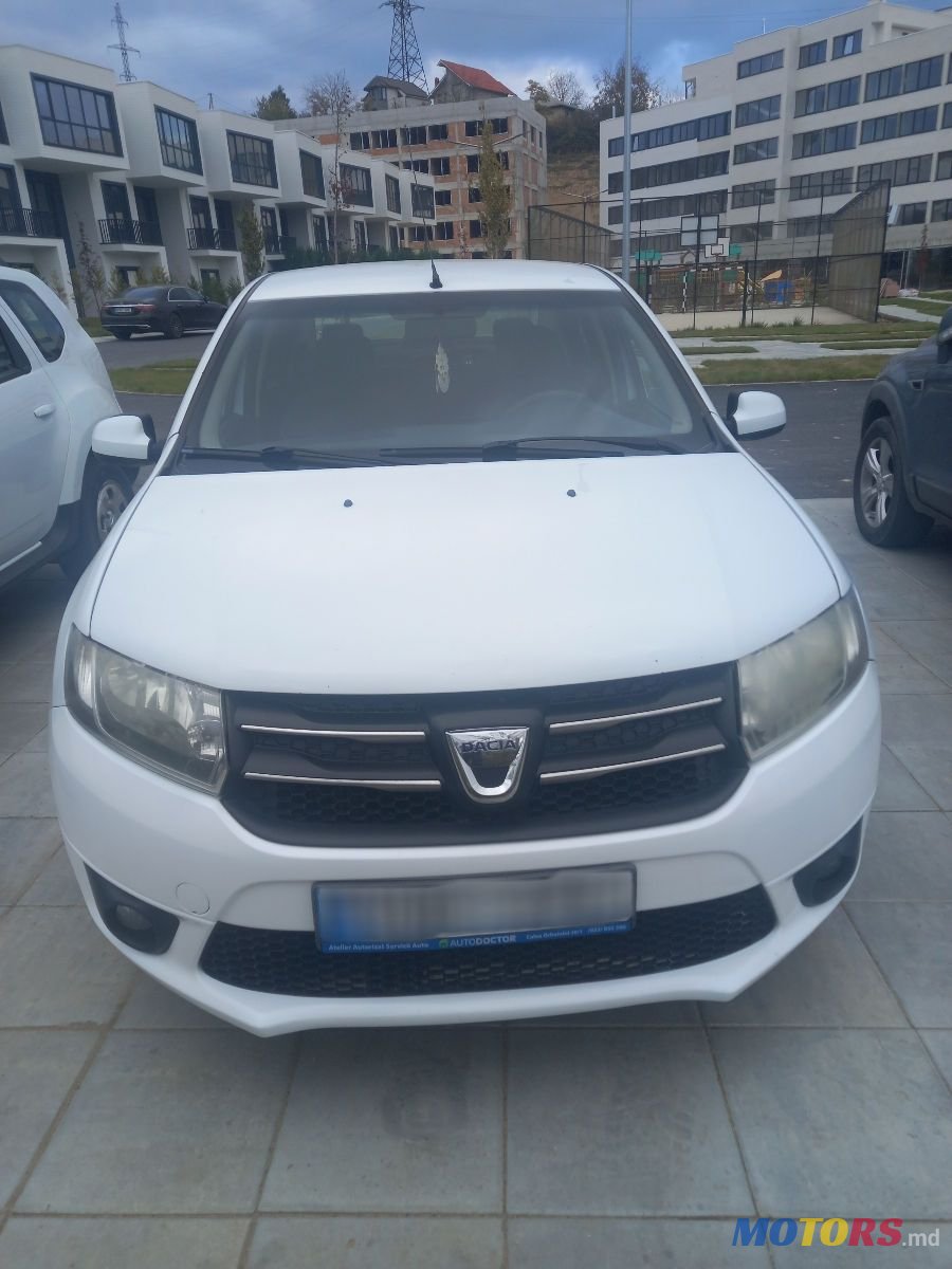 2013' Dacia Logan photo #2