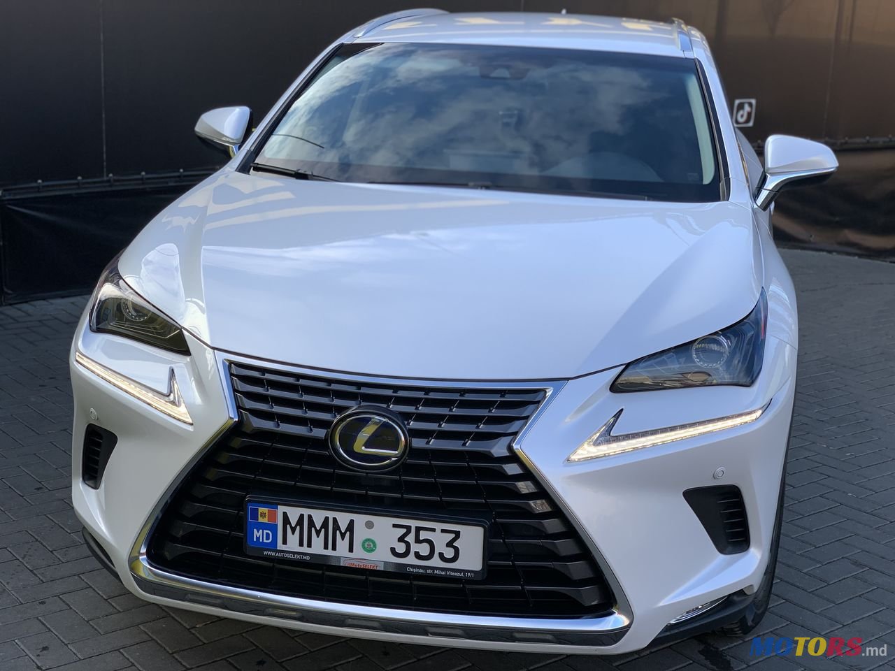 2018' Lexus NX 300H photo #4