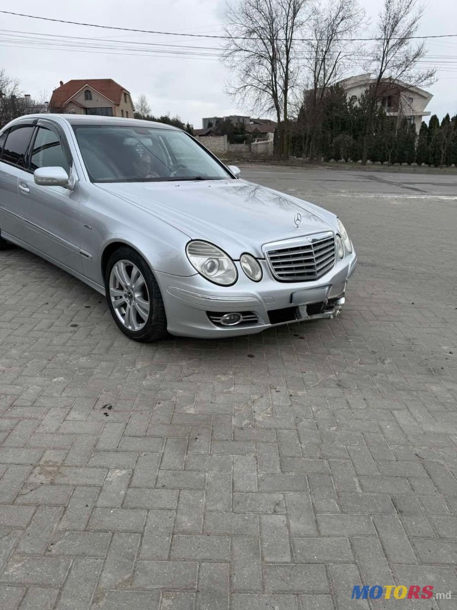 2008' Mercedes-Benz E-Class photo #1