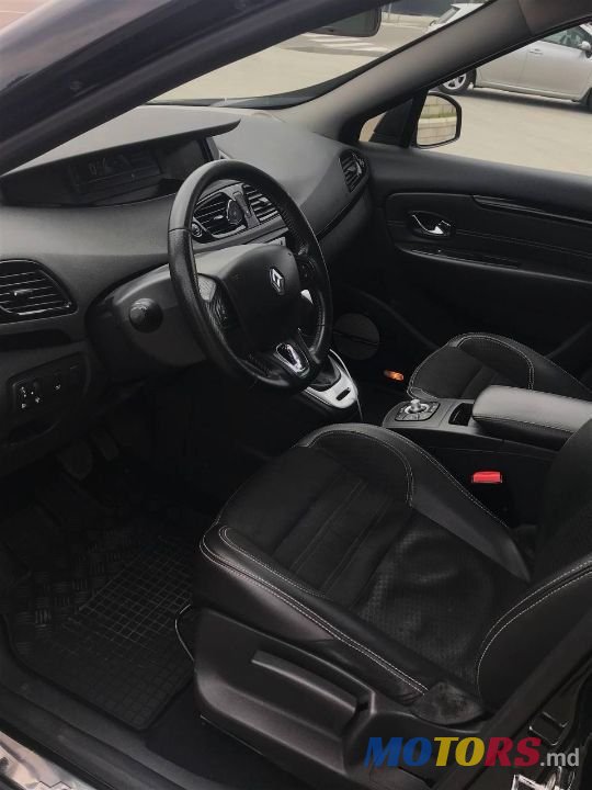 2016' Renault Grand Scenic photo #4