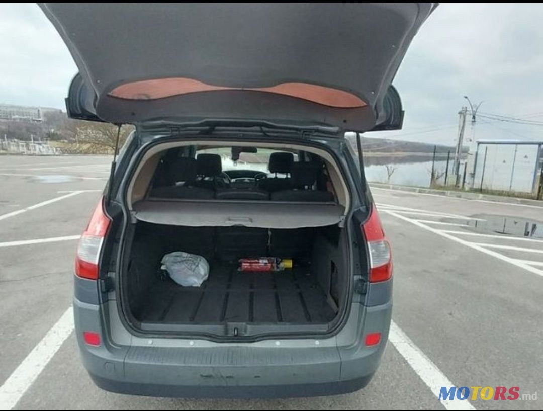 2007' Renault Grand Scenic photo #4
