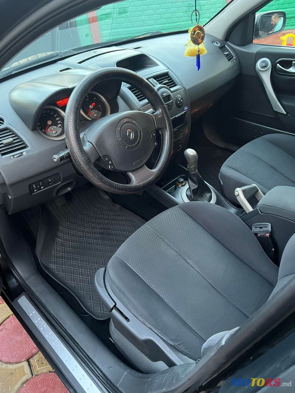 2004' Renault Megane photo #5