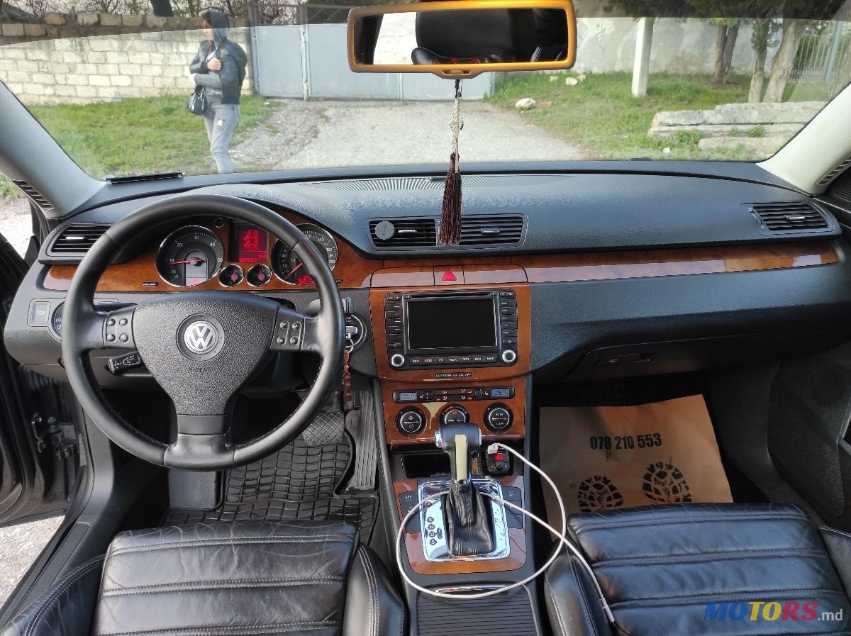 2006' Volkswagen Passat photo #1