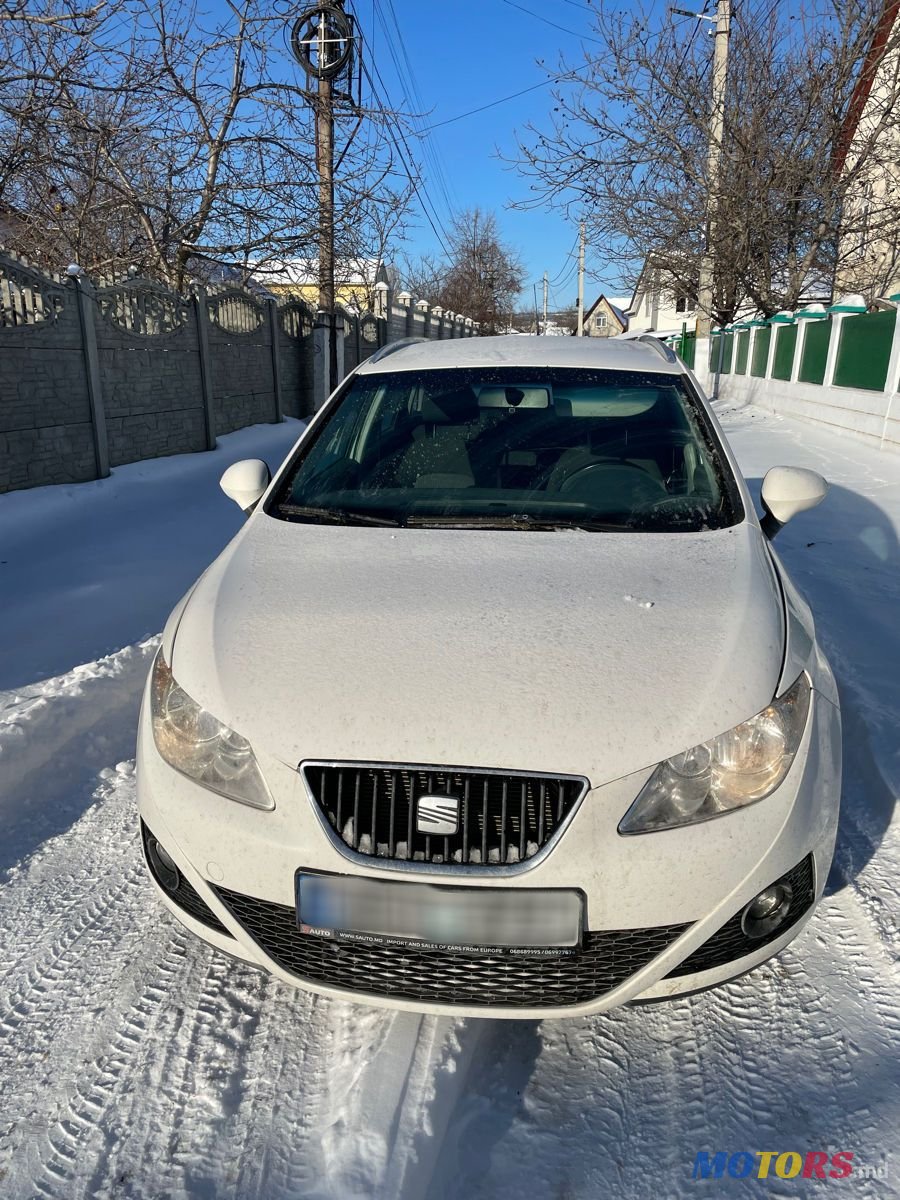 2011' SEAT Ibiza photo #4