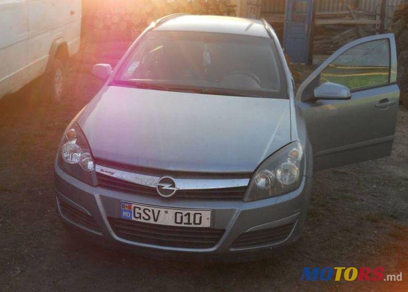 2006' Opel Astra photo #2