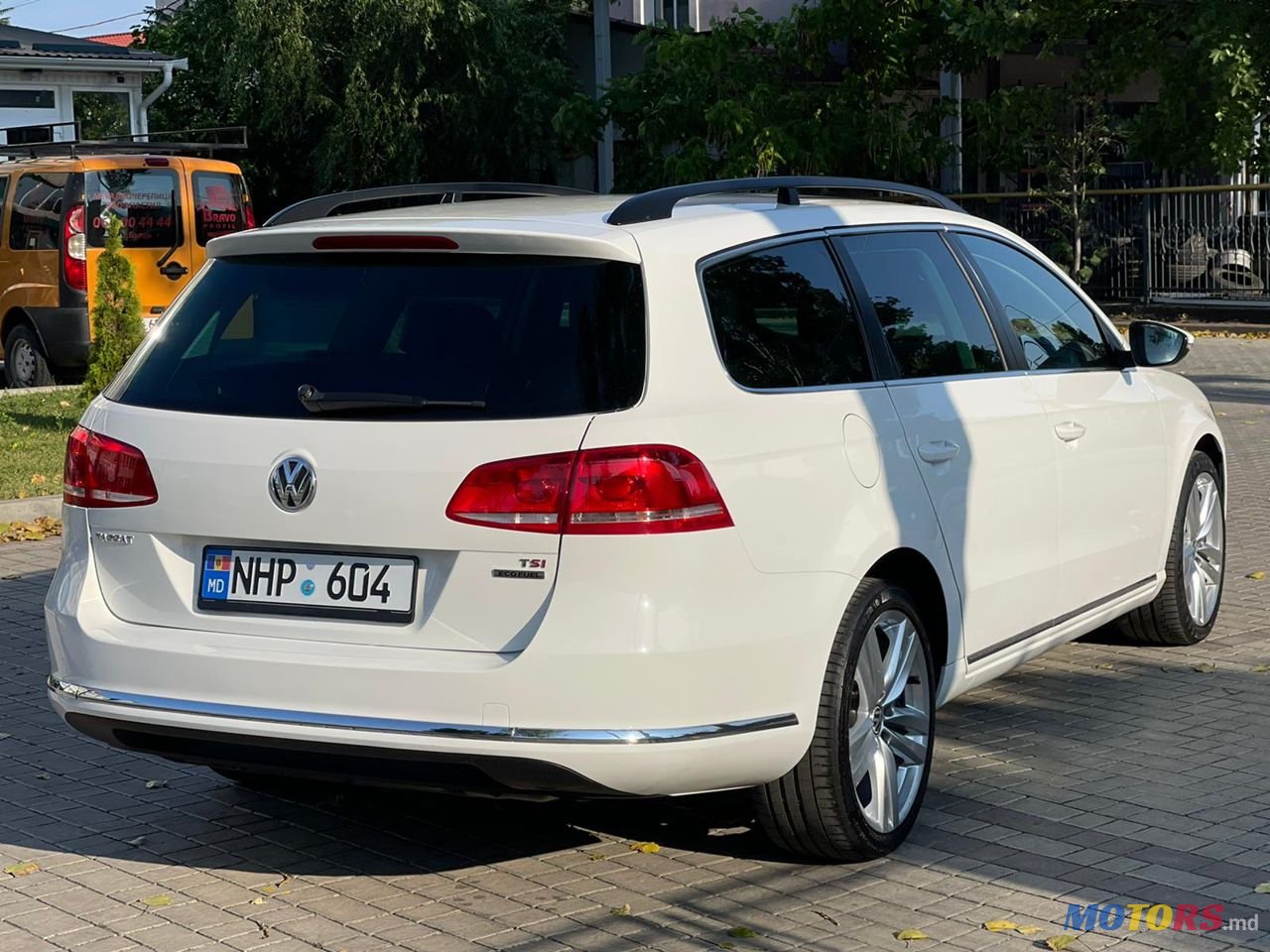 2012' Volkswagen Passat photo #3