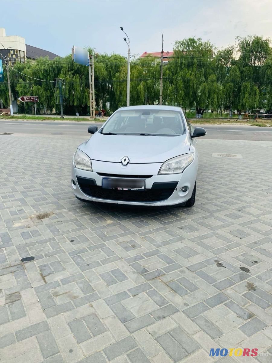 2010' Renault Megane photo #3