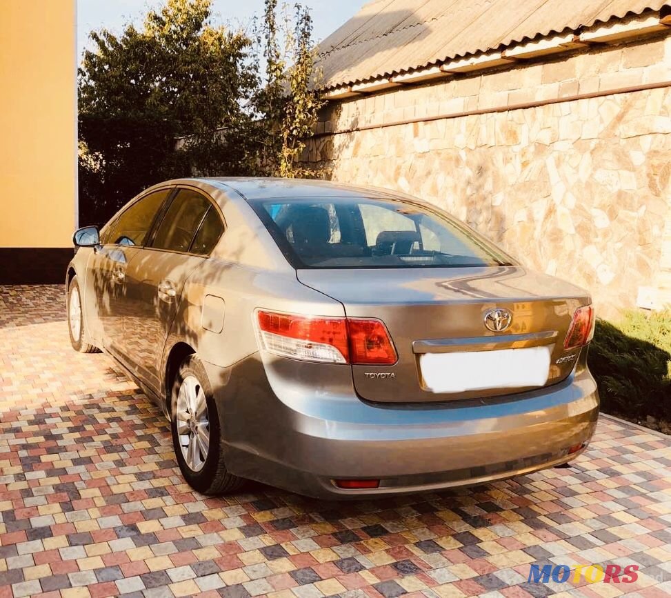 2010' Toyota Avensis photo #3