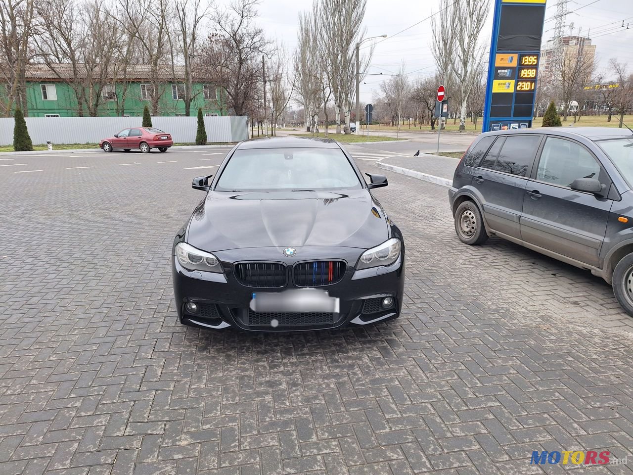 2013' BMW 5 Series photo #4