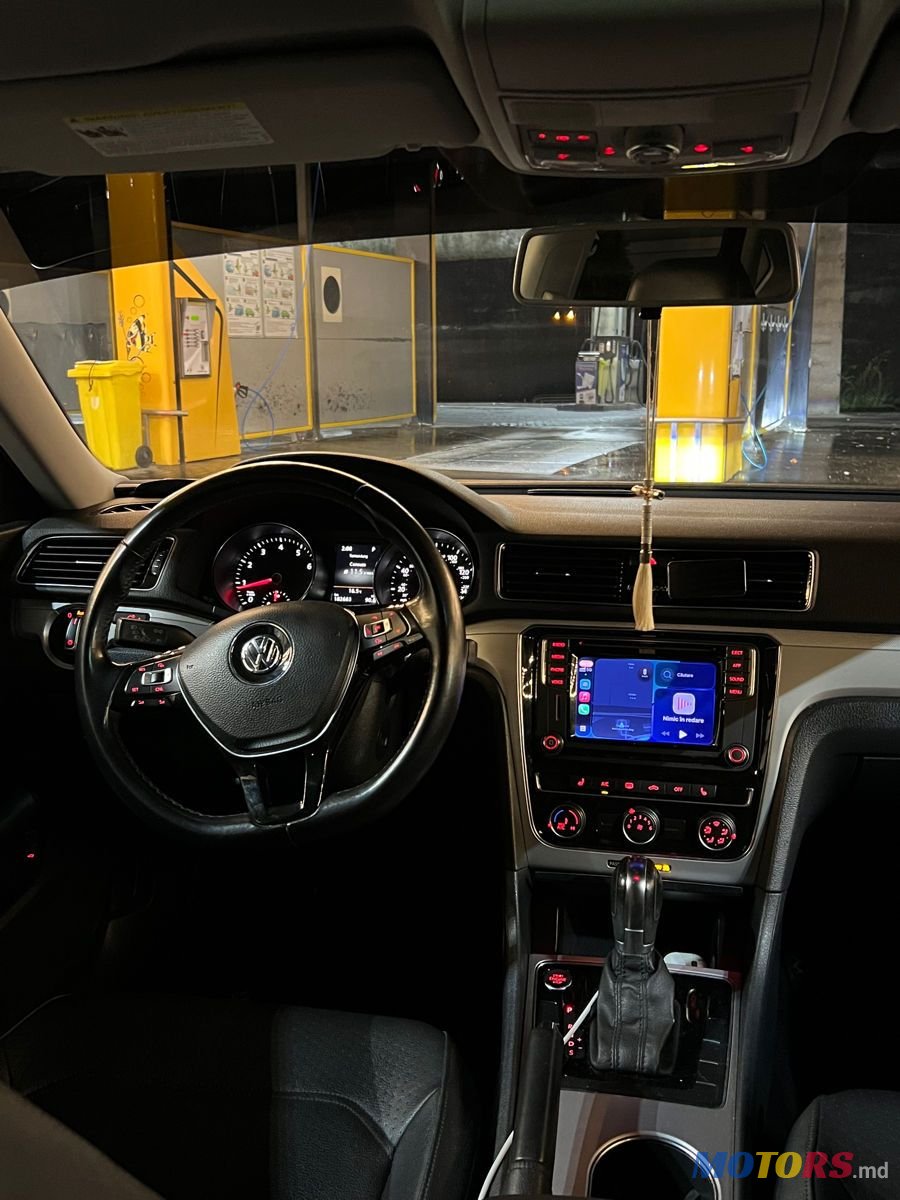 2018' Volkswagen Passat photo #6