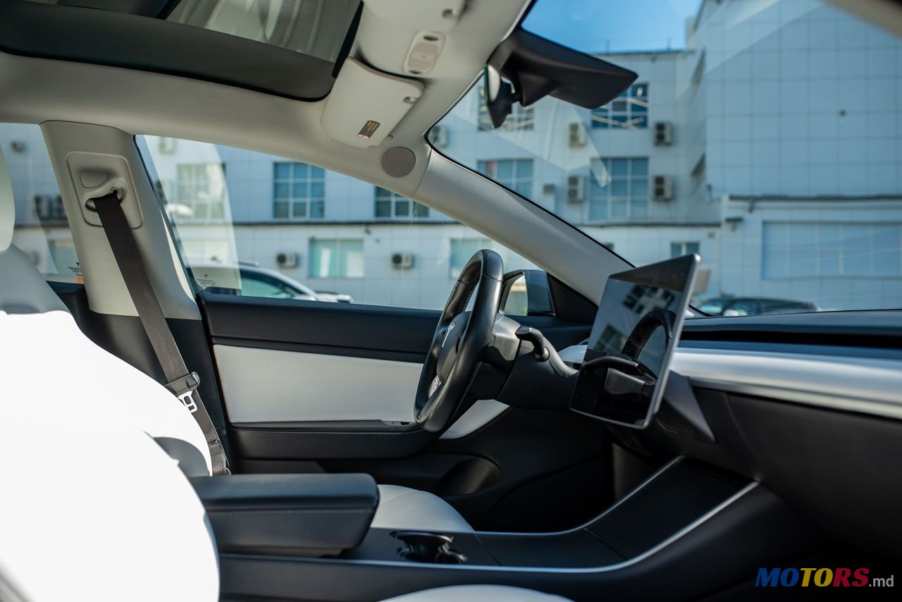 2018' Tesla Model 3 photo #5