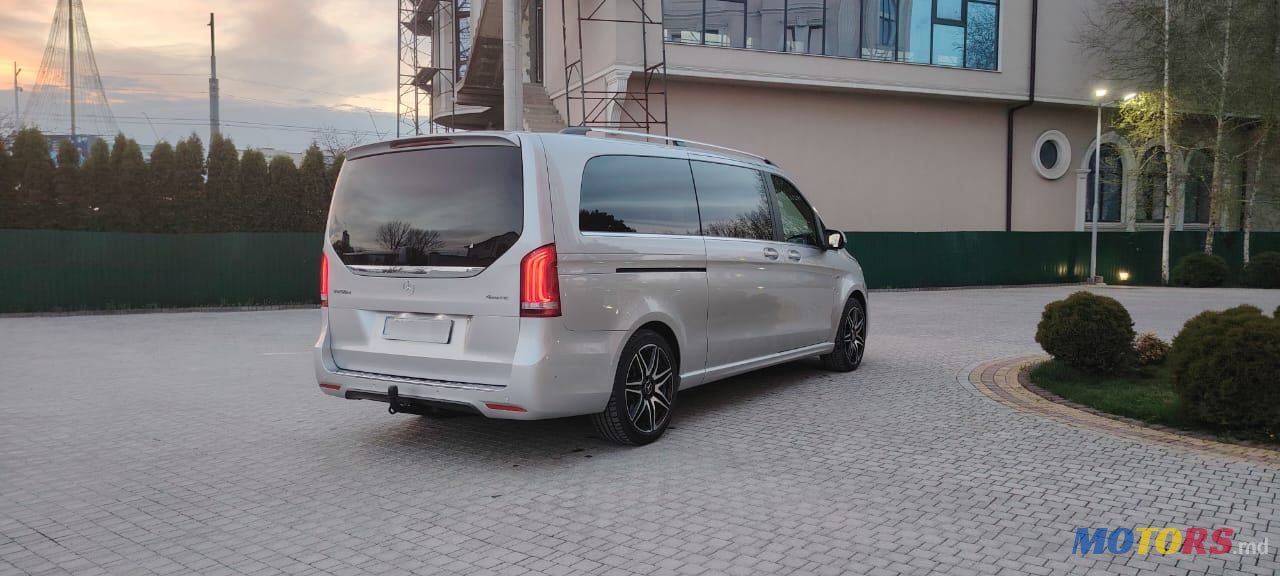 2017' Mercedes-Benz V-Class photo #2