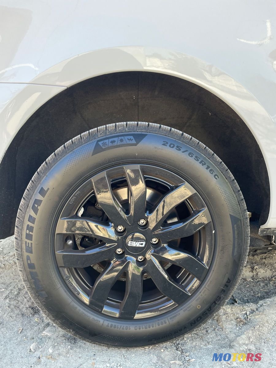 2018' Mercedes-Benz Vito photo #3