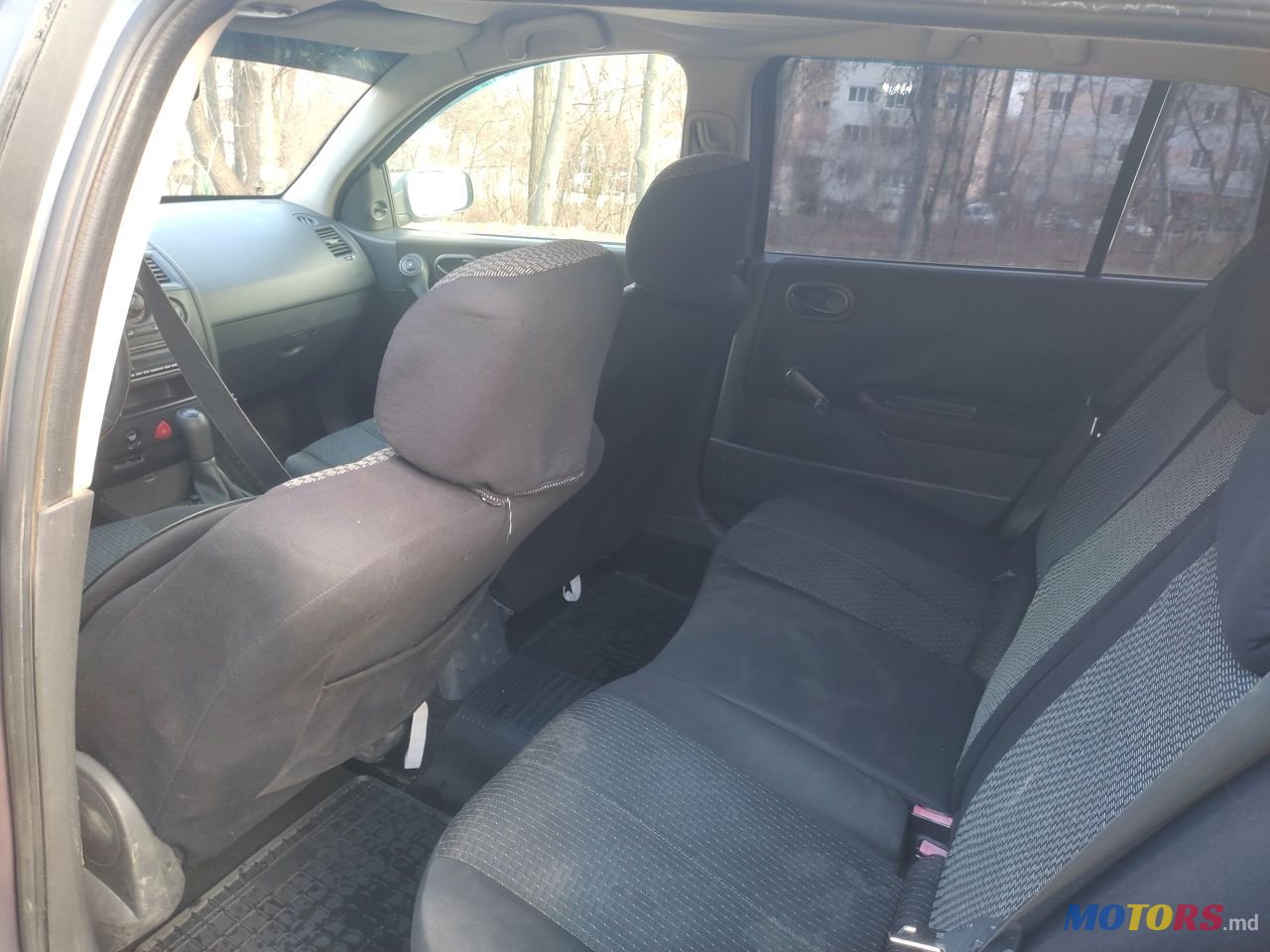 2004' Renault Megane photo #2