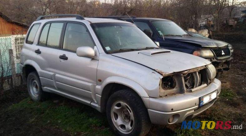 2002' Suzuki Vitara photo #1