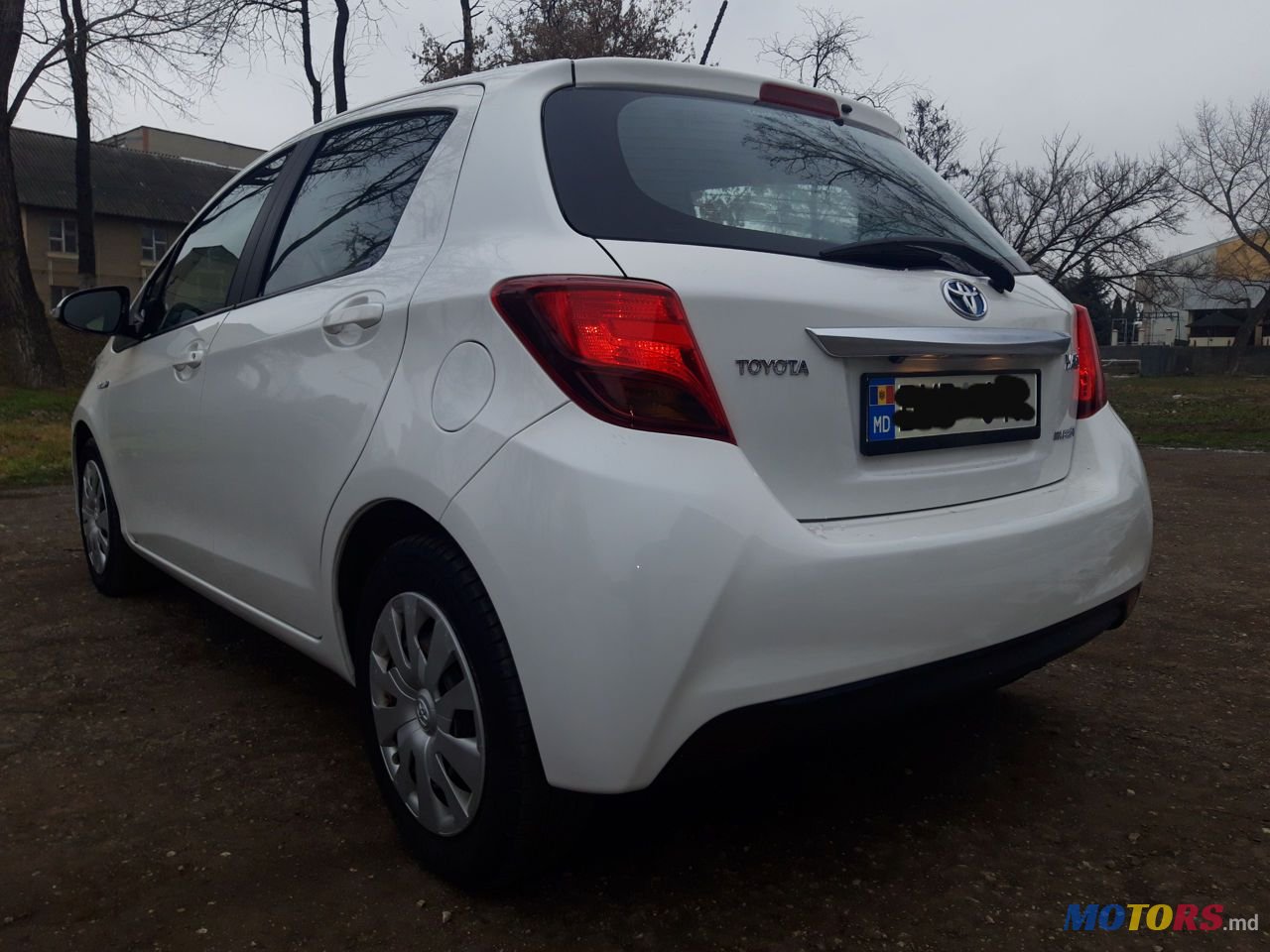 2015' Toyota Yaris photo #4