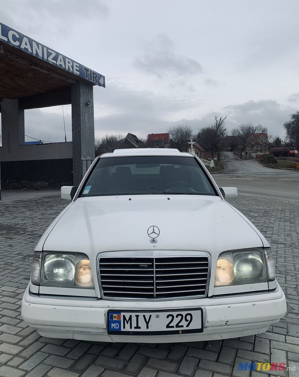 1994' Mercedes-Benz W124 photo #1