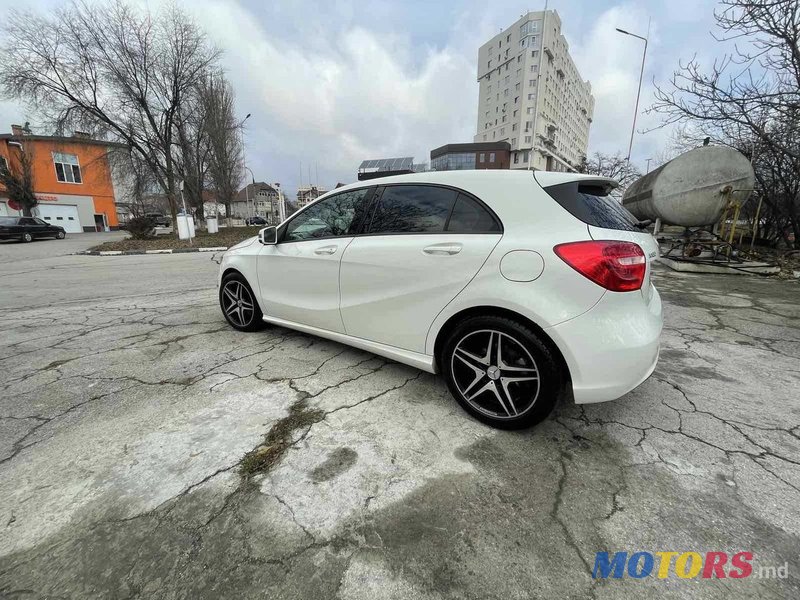 2013' Mercedes-Benz A Класс photo #3