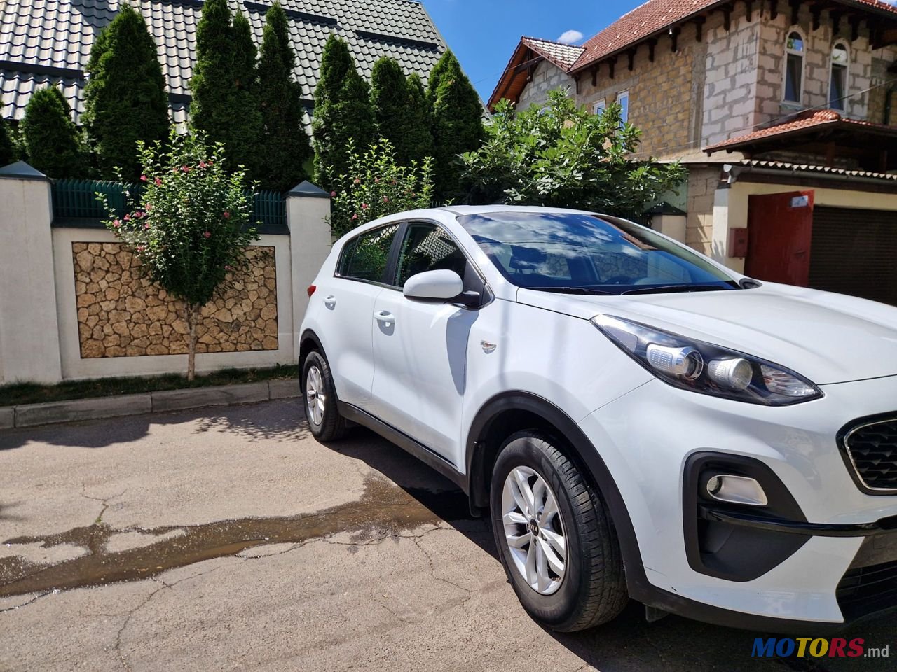 2020' Kia Sportage photo #3
