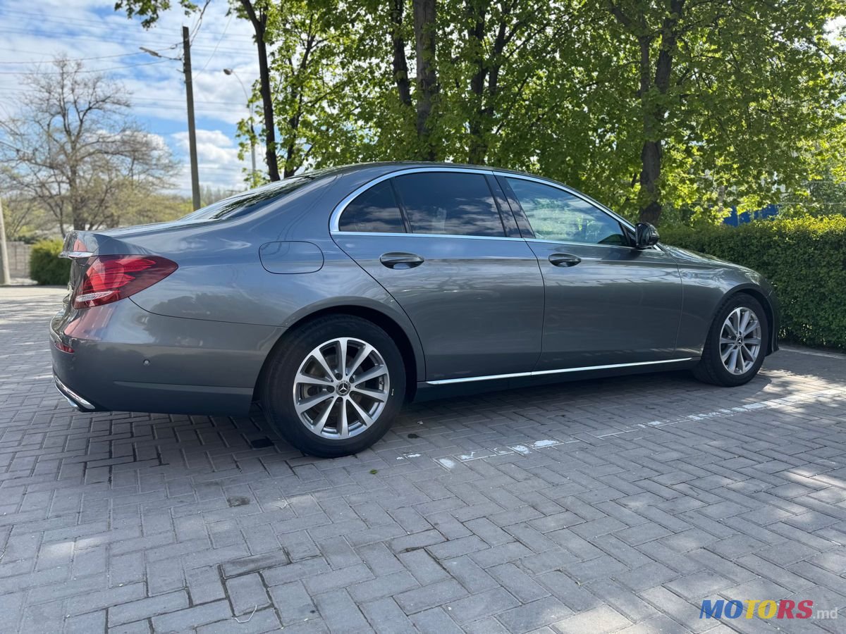 2018' Mercedes-Benz E-Class photo #3