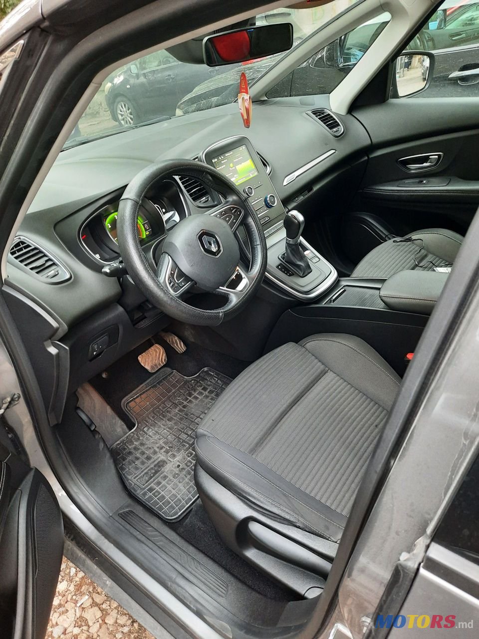 2017' Renault Grand Scenic photo #3