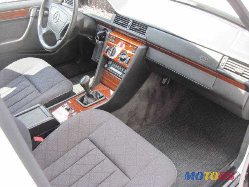 1993' Volkswagen T1 (Transporter) photo #5