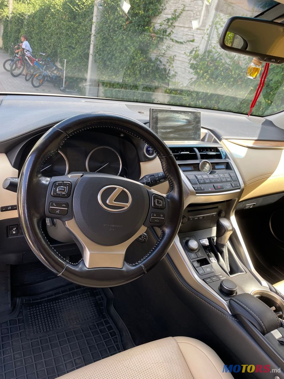 2015' Lexus Nx Series photo #4