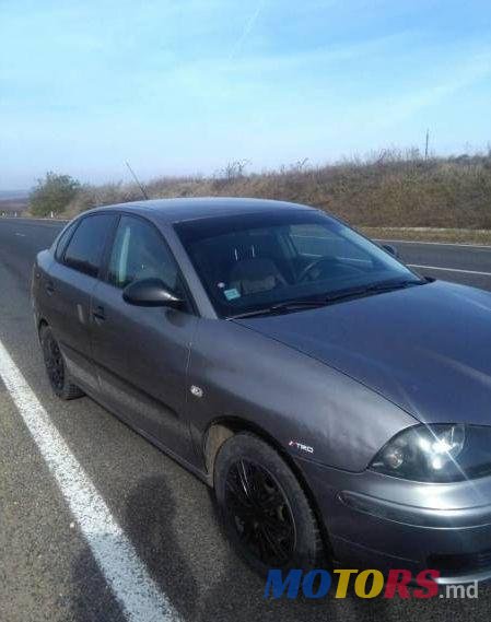 2003' SEAT Cordoba photo #1