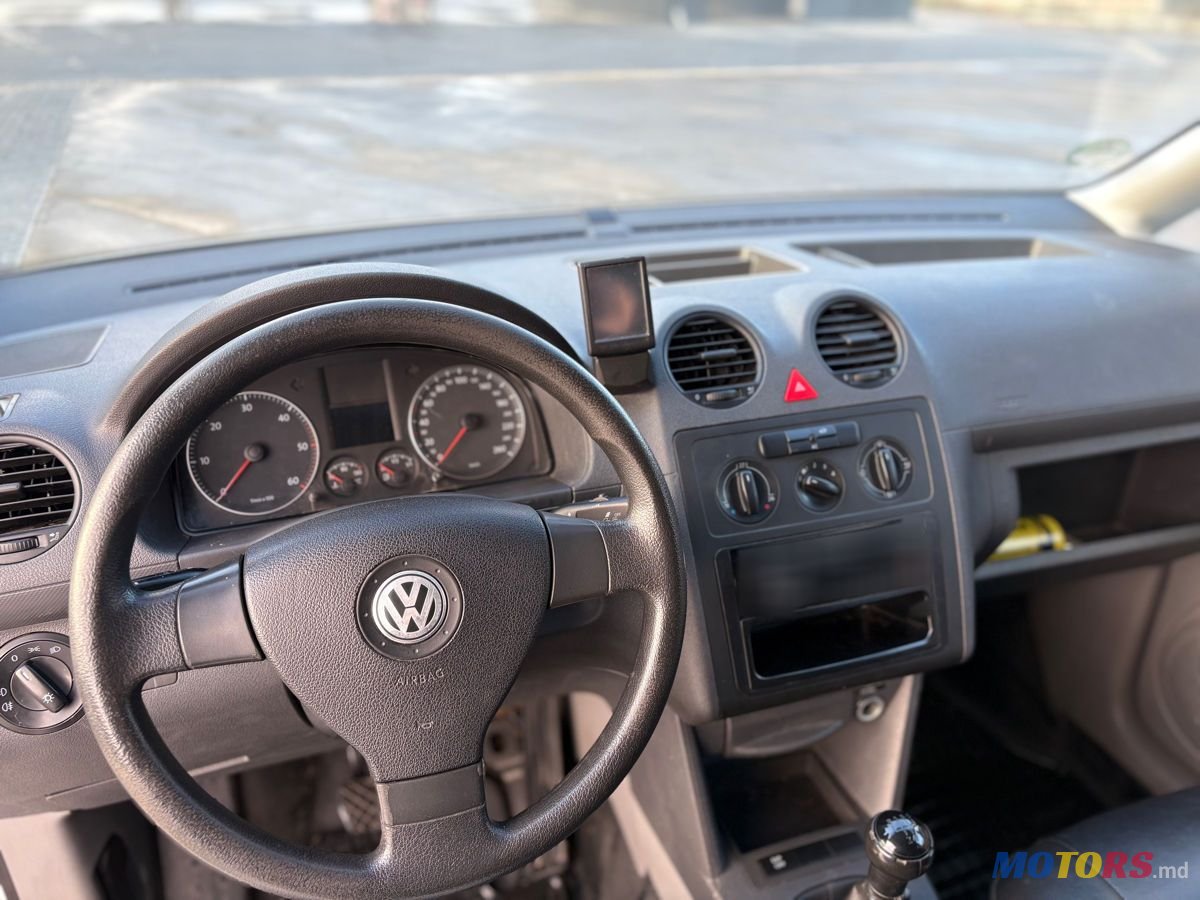 2010' Volkswagen Caddy photo #5