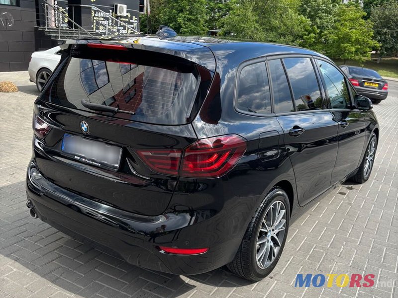 2018' BMW 2 Series Gran Tourer photo #3