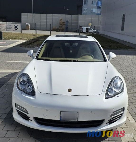 2012' Porsche Panamera photo #1
