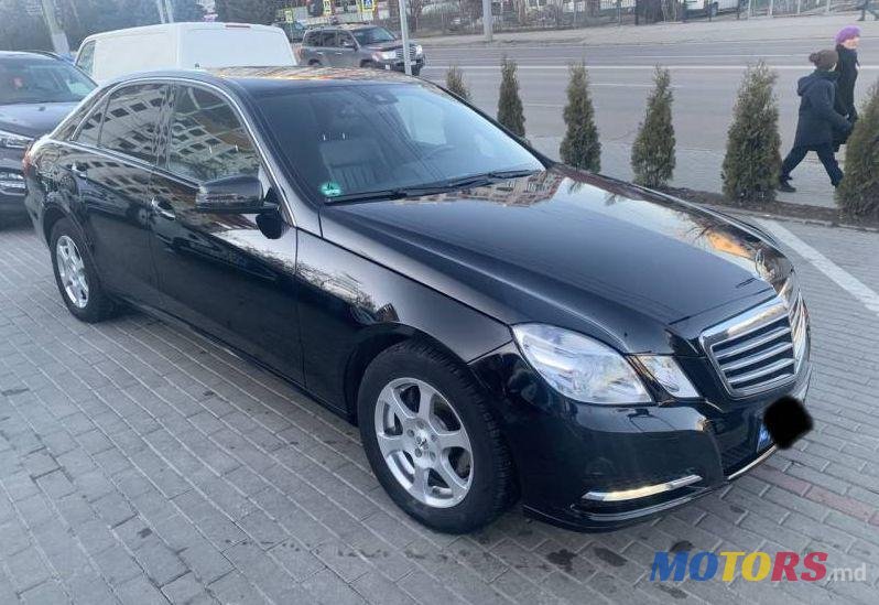 2012' Mercedes-Benz E photo #1