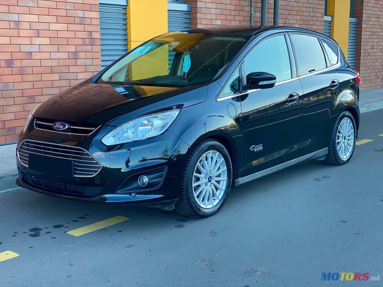 2015' Ford C-MAX photo #1