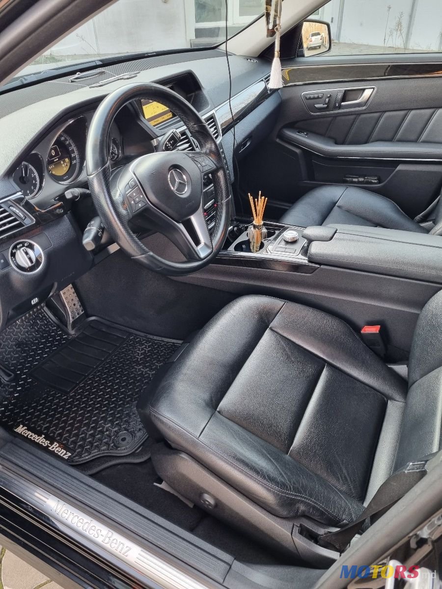 2012' Mercedes-Benz E-Class photo #6