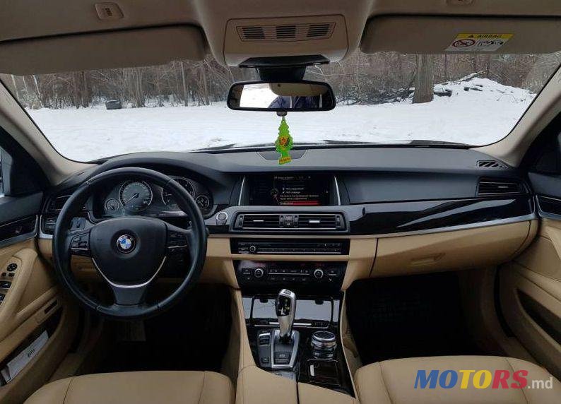 2015' BMW 5 photo #2