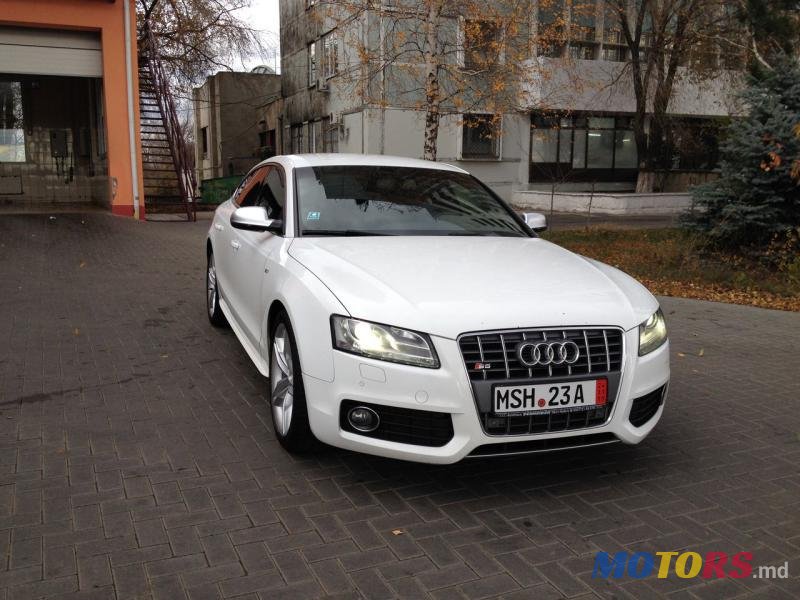 2011' Audi S5 photo #7