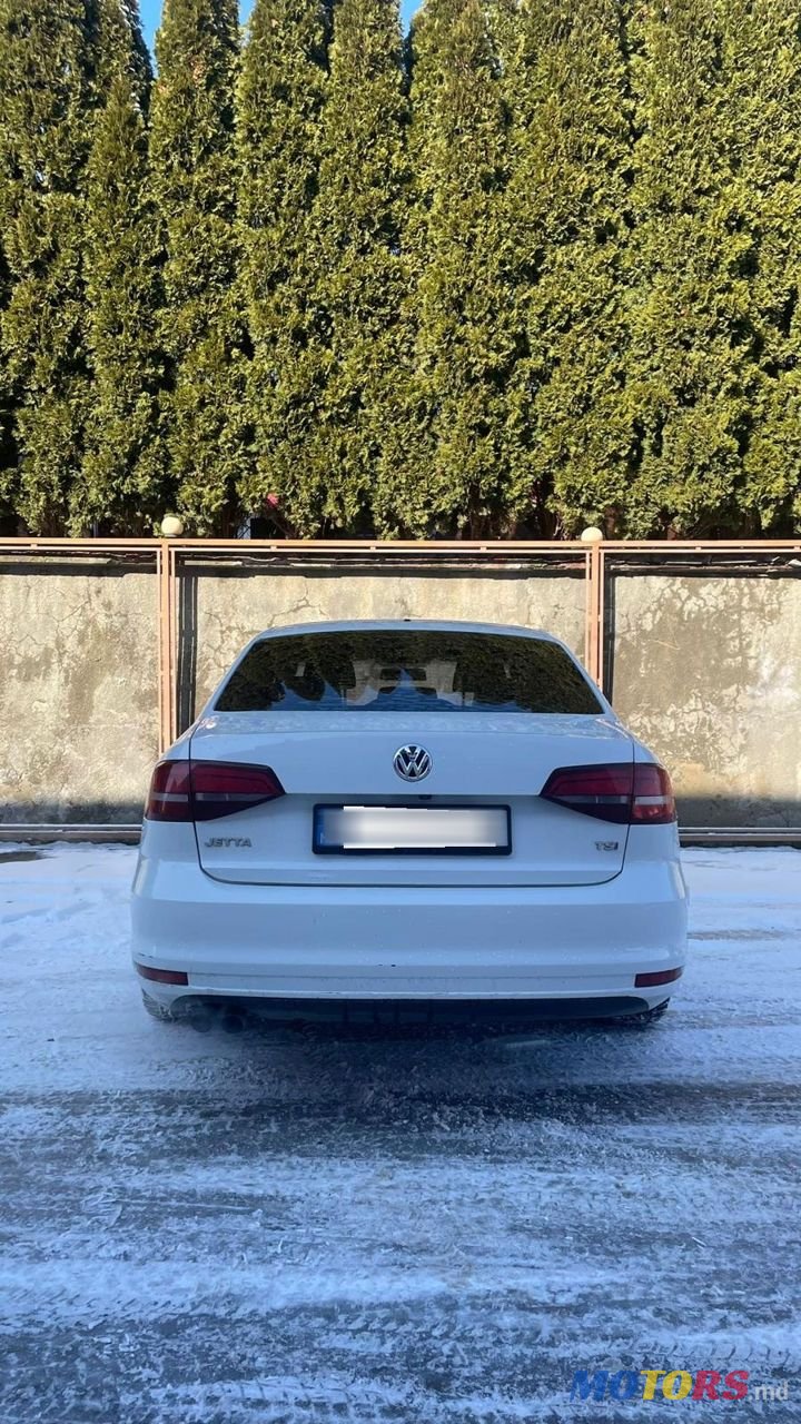 2017' Volkswagen Jetta photo #2