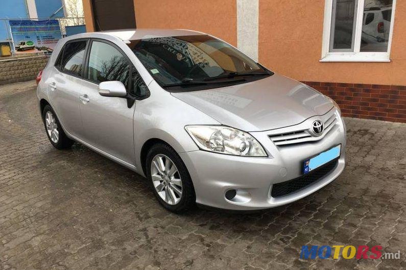 2010' Toyota Auris photo #1