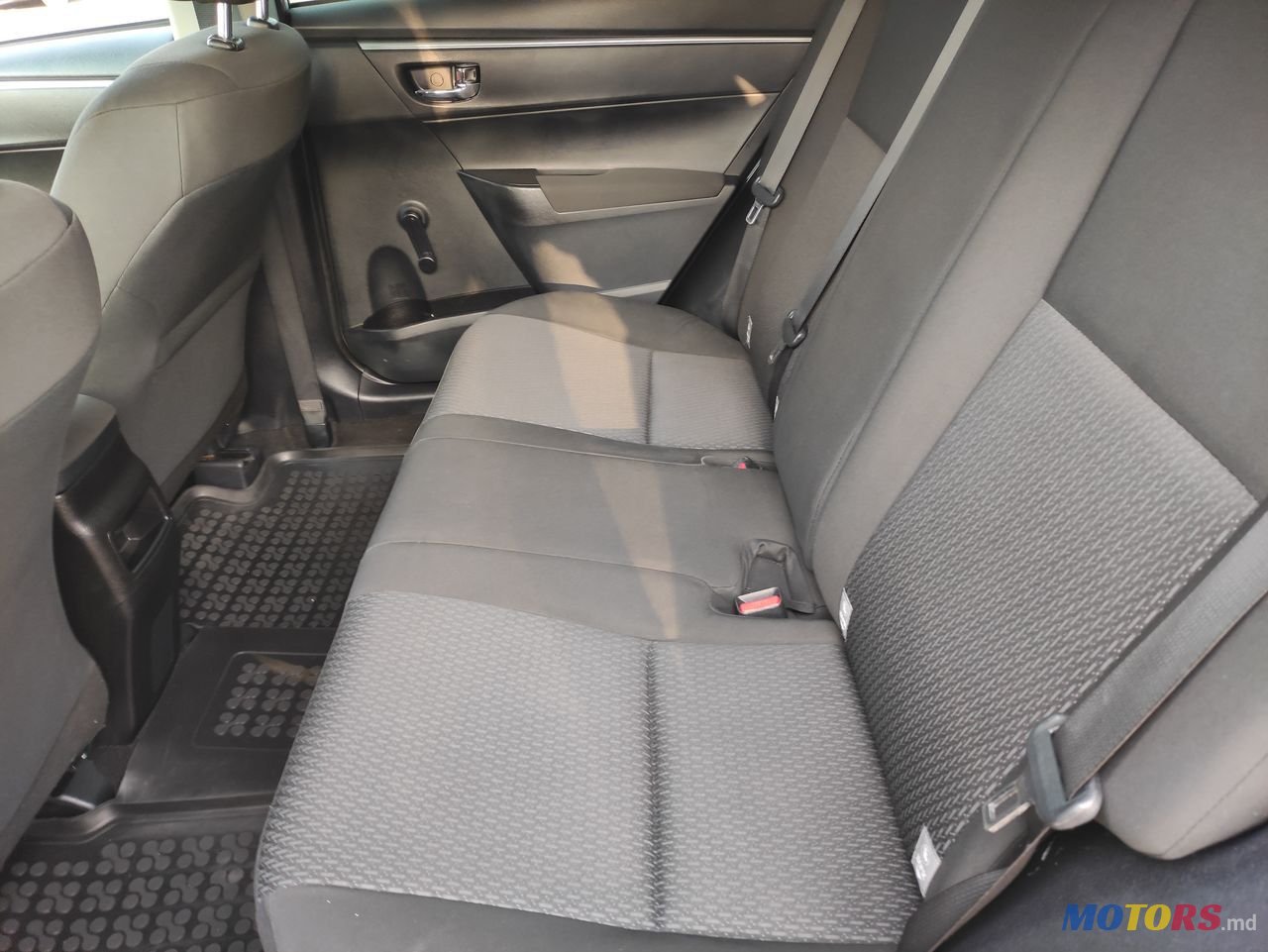 2015' Toyota Corolla photo #3