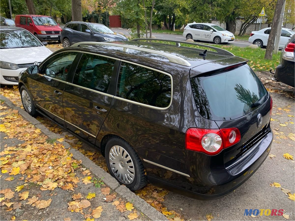 2006' Volkswagen Passat photo #4