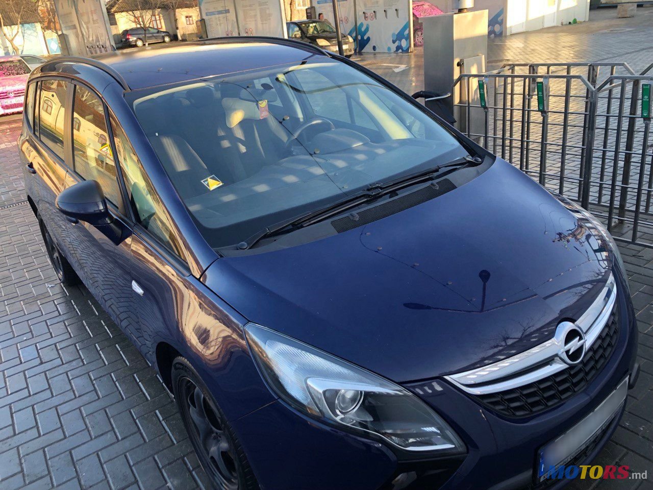 2013' Opel Zafira photo #3