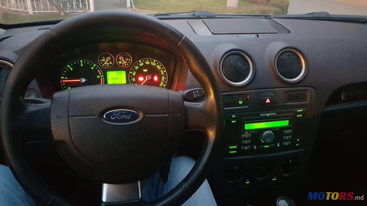 2010' Ford Fusion photo #4