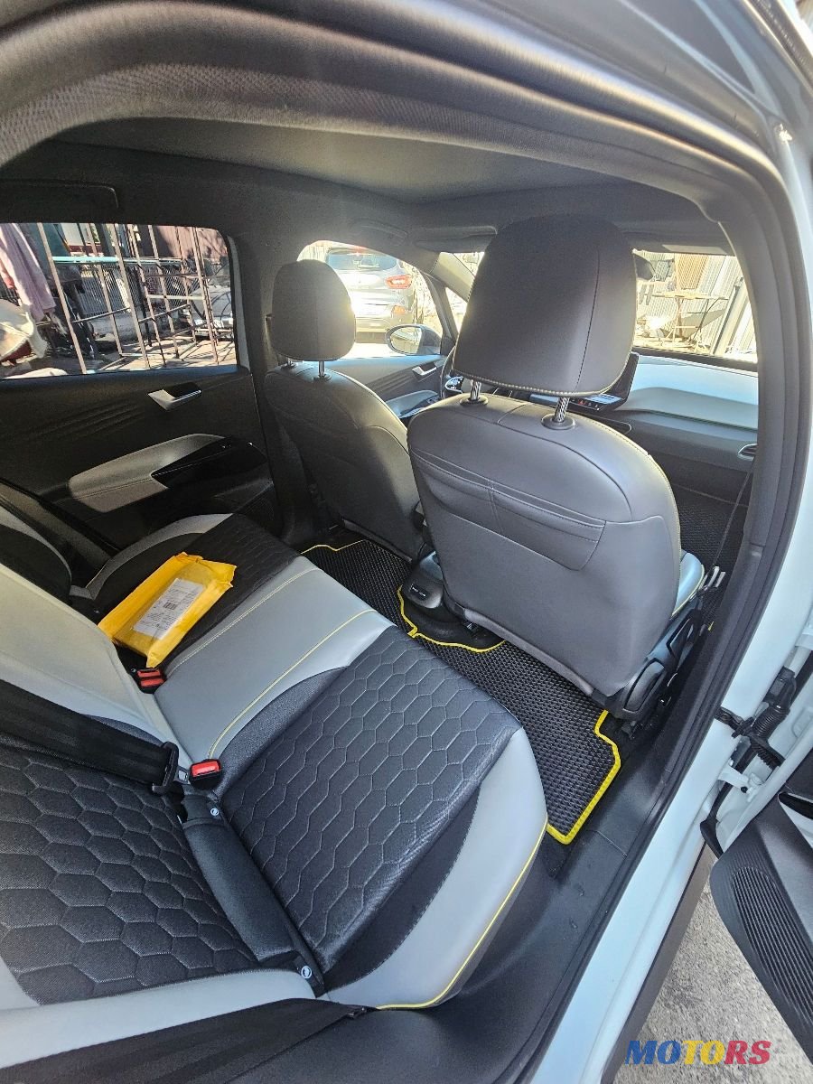 2022' Volkswagen ID.3 photo #5