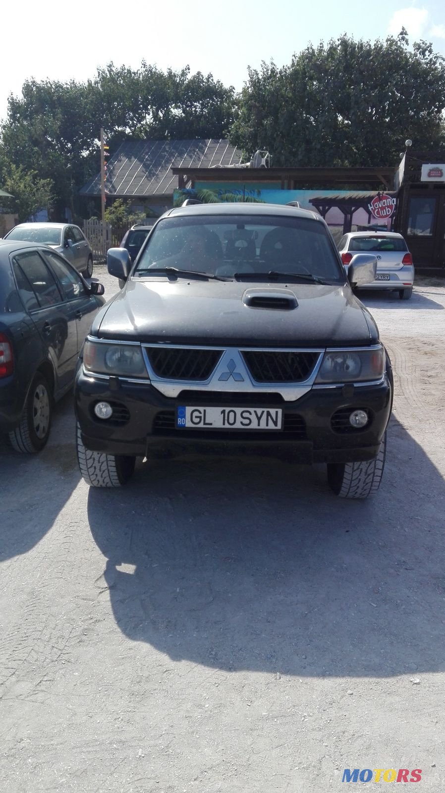 2005' Mitsubishi Pajero Sport photo #1