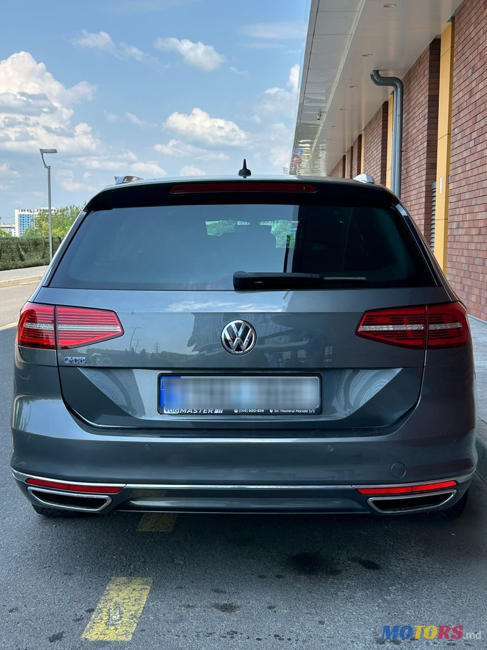 2016' Volkswagen Passat photo #3